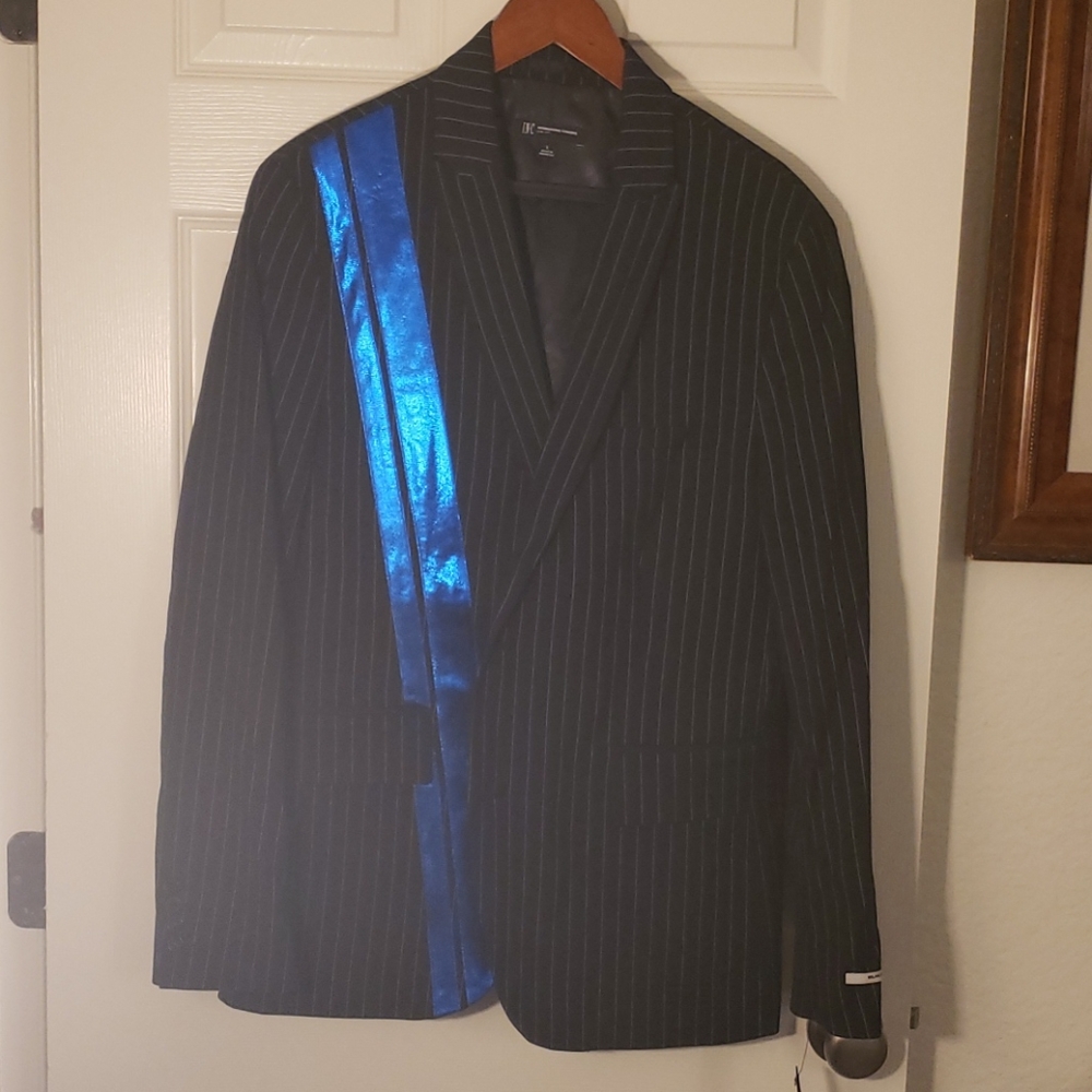NWT - INC Slim Pin Stripped Blazer w Blue Ribbon